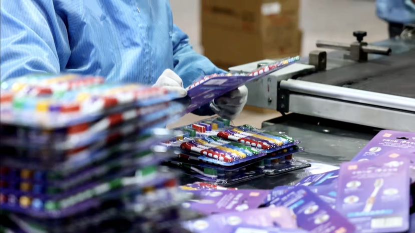 记者探访 | 三笑绿色智能工厂进入内部装饰阶段，瞄准电子产品销售市场新增长